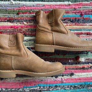 Roots Women's Brown Leather Ankle Booties